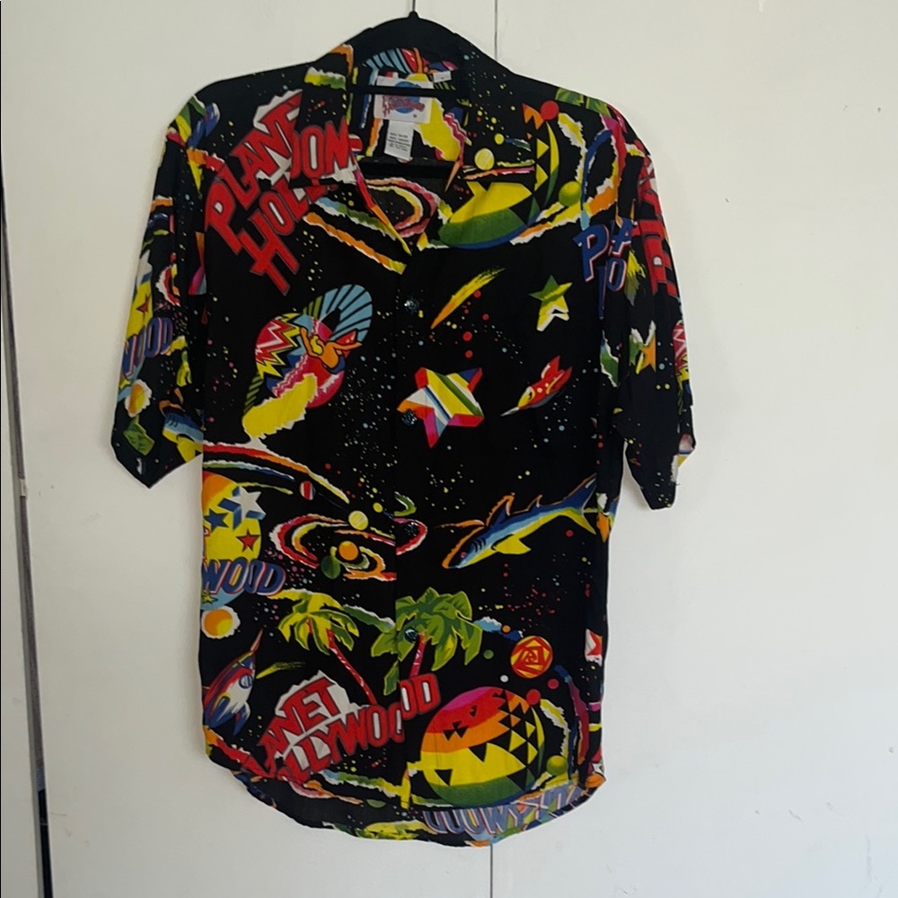 Vintage Planet Hollywood Vibrant Graphic Shirt size small